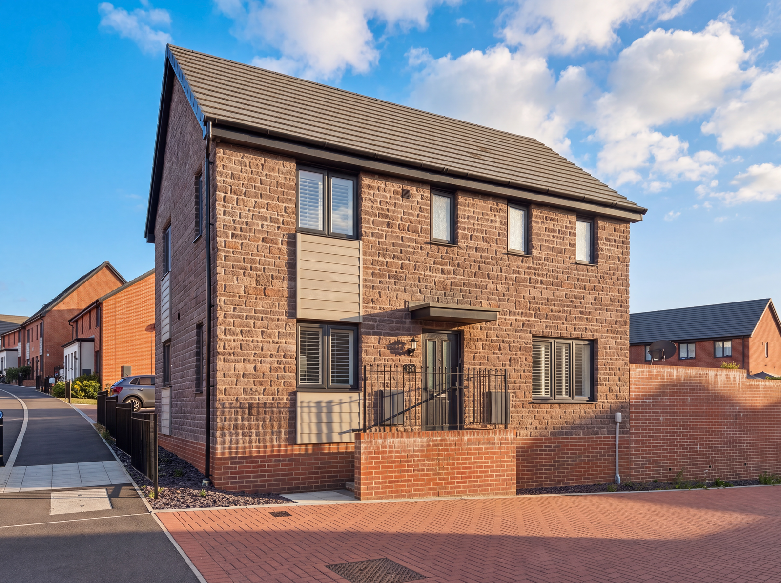 Detached House in Cardiff