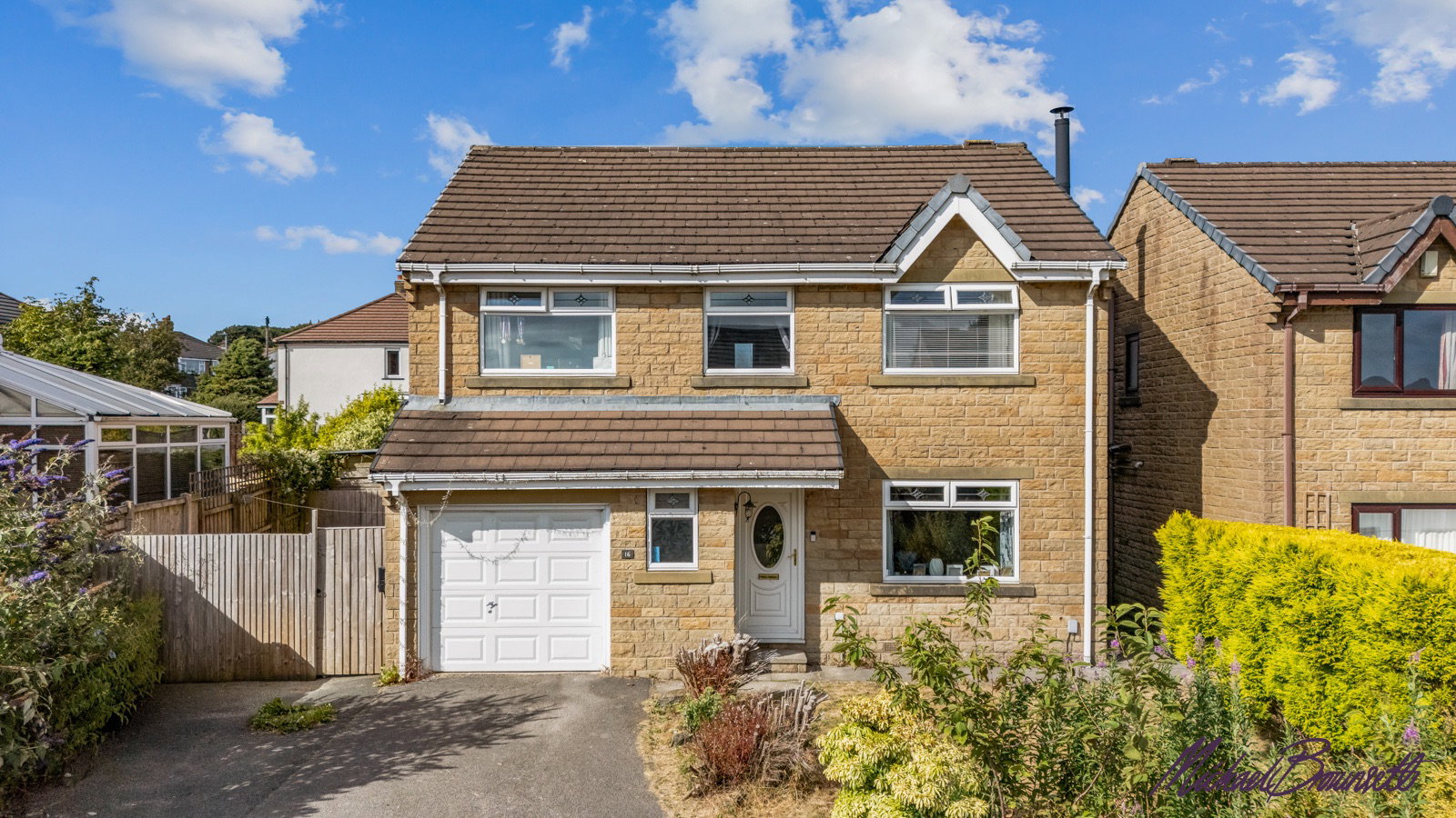 Detached House in Bradford