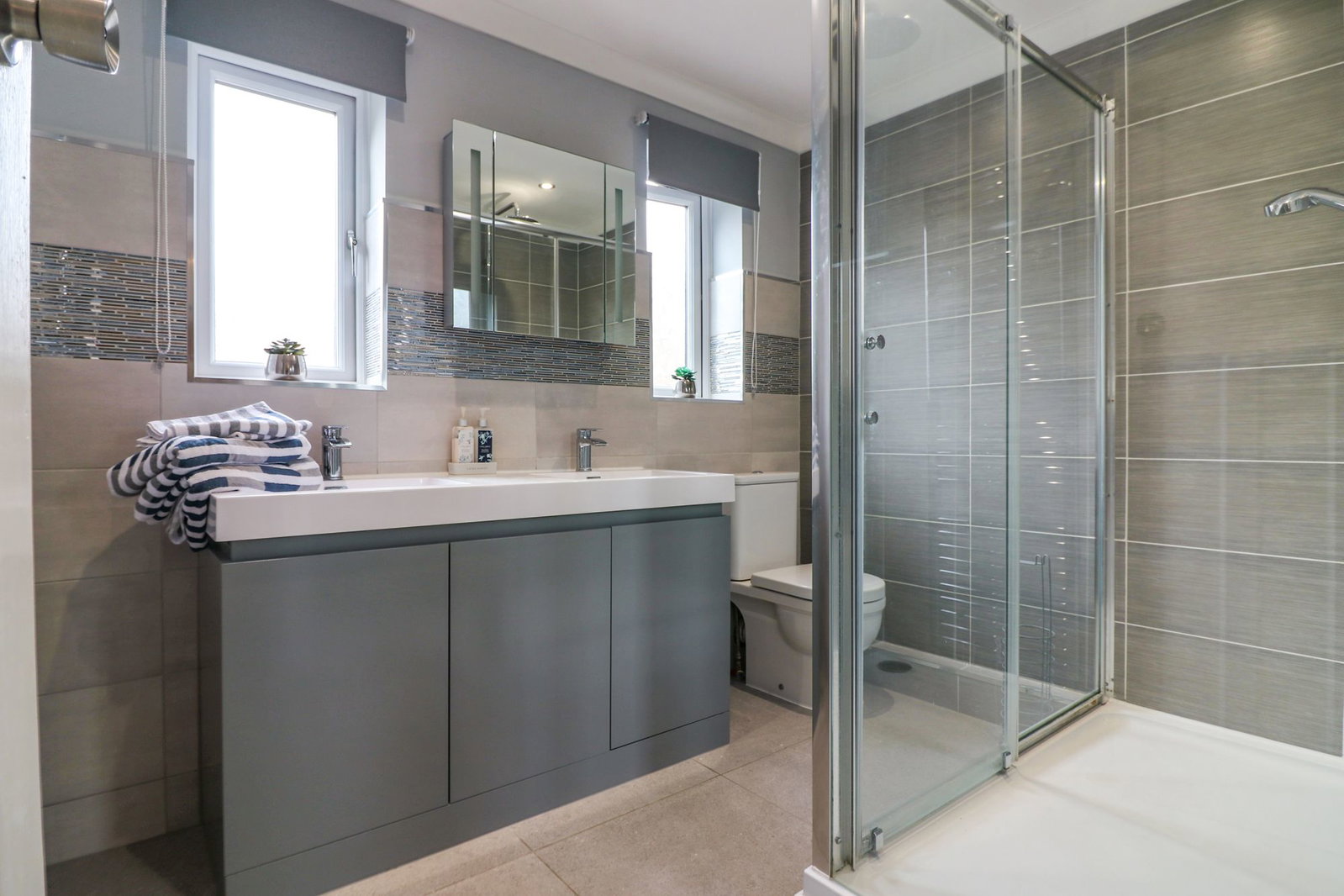 Detached House for sale in Grimsby, Grimsby Road, Waltham, Grimsby, DN37 0PS