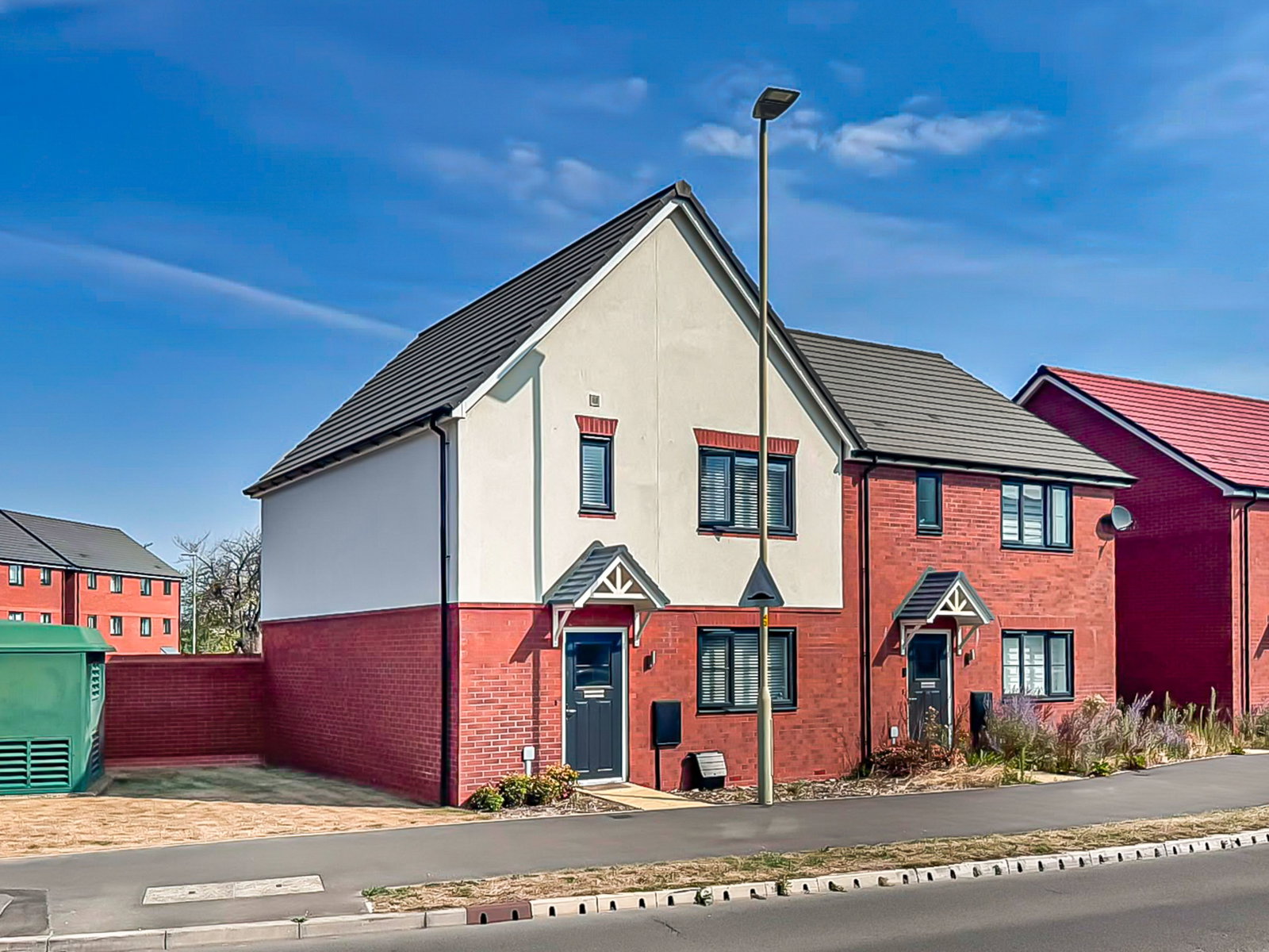 Semi Detached House in Gloucester