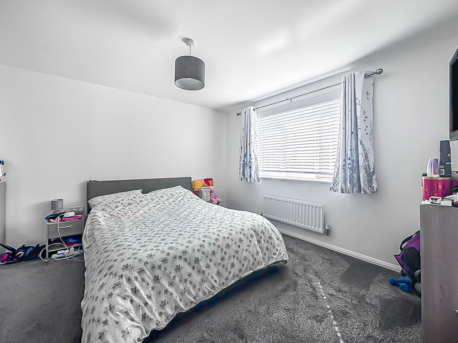 Semi Detached House in Gloucester