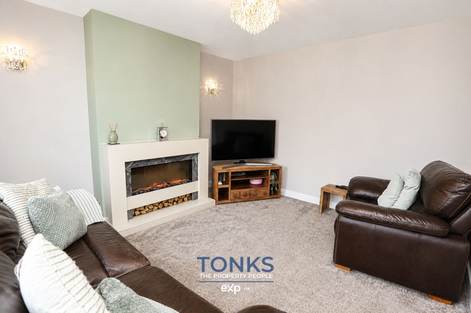 Semi Detached House in Dudley