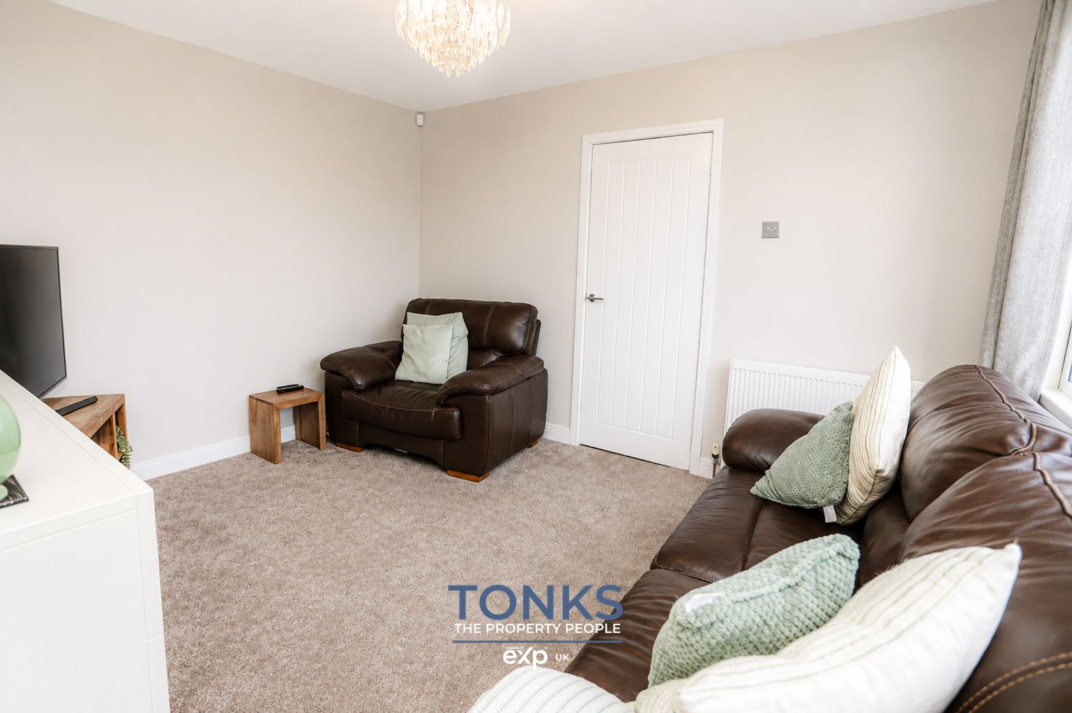 Semi Detached House in Dudley