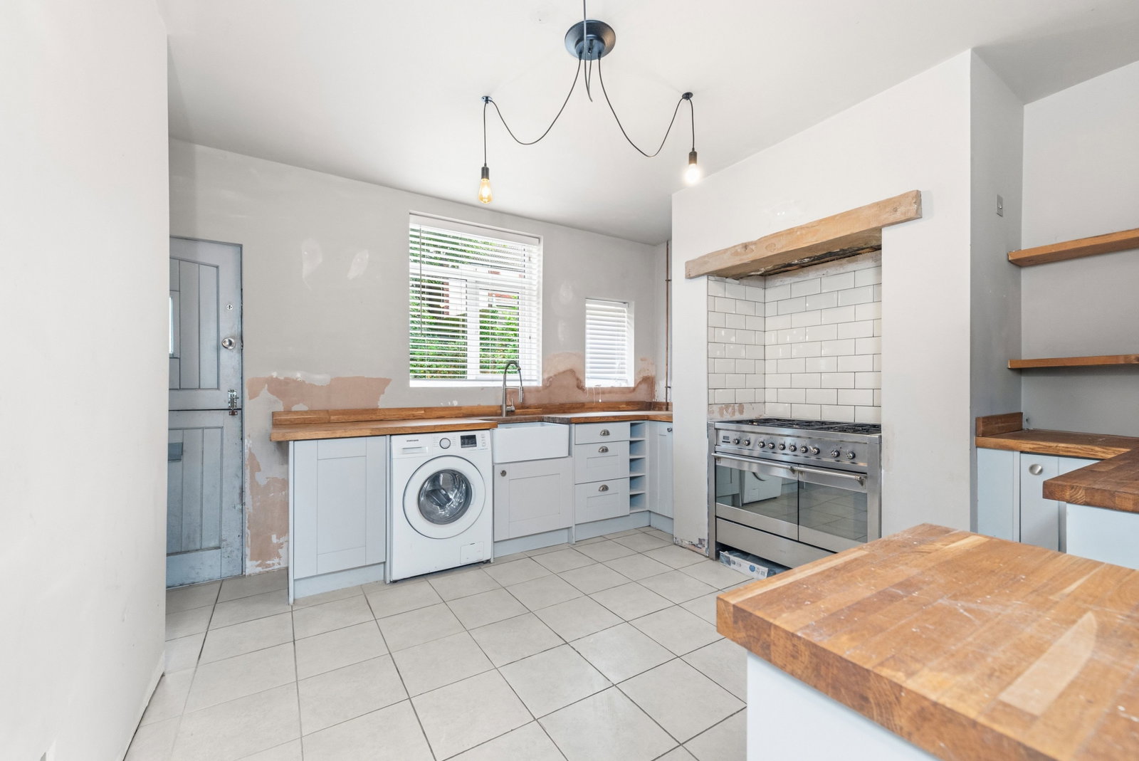 Terraced House for sale in Leeds, Wakefield Road, Garforth, Leeds, LS25 1NE