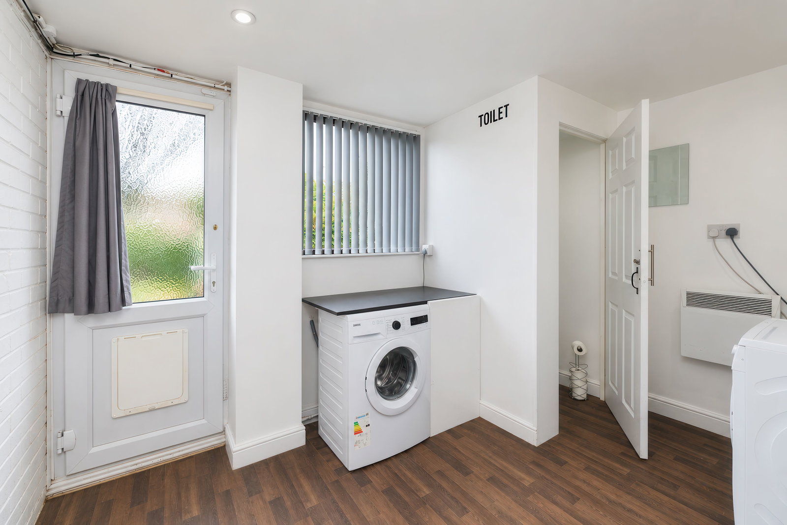 Semi Detached House for sale in St. Ives, Laburnum Way, St. Ives, PE27 3YW, 1214 m²