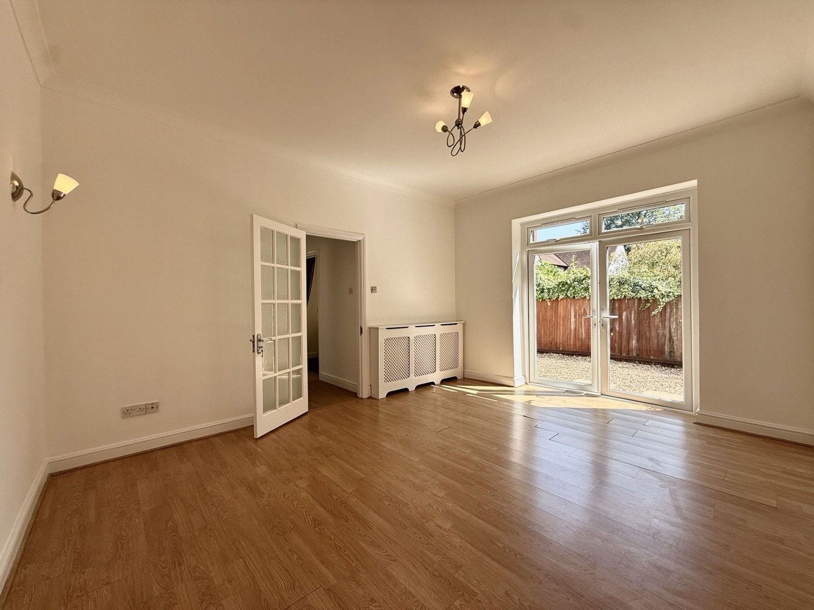 Flat in Stanmore 3