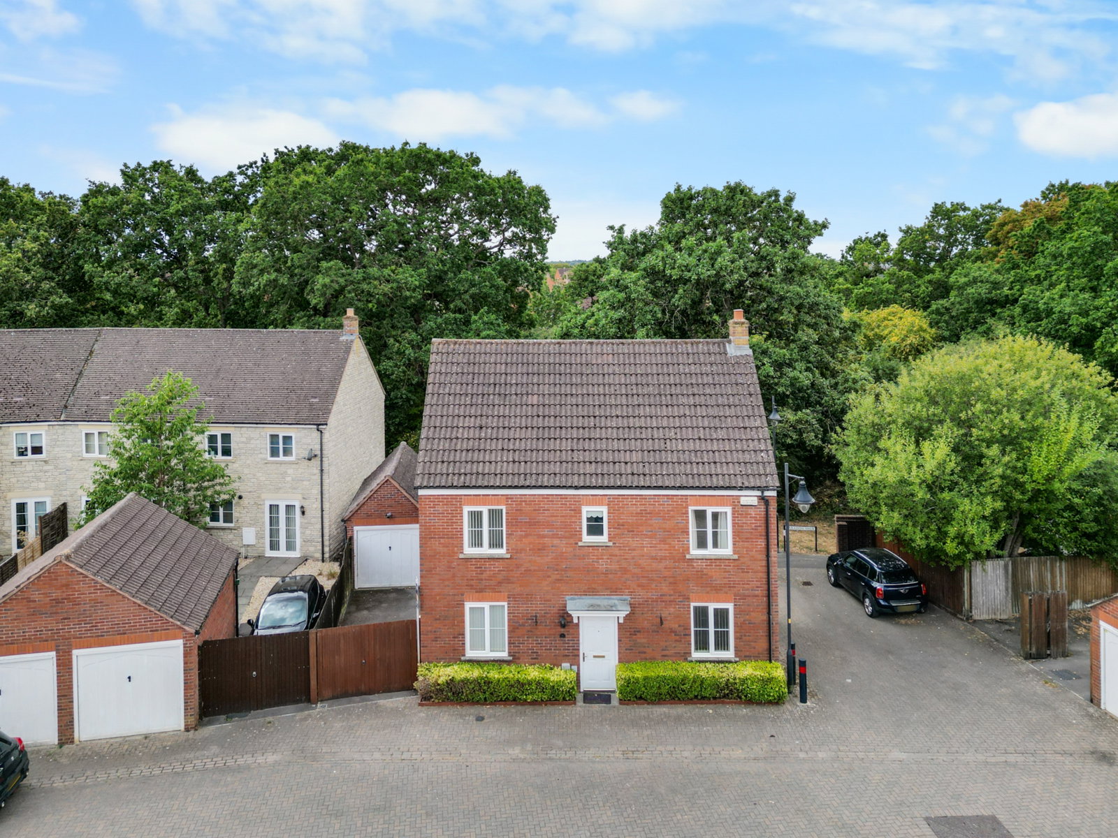 Detached House in Swindon