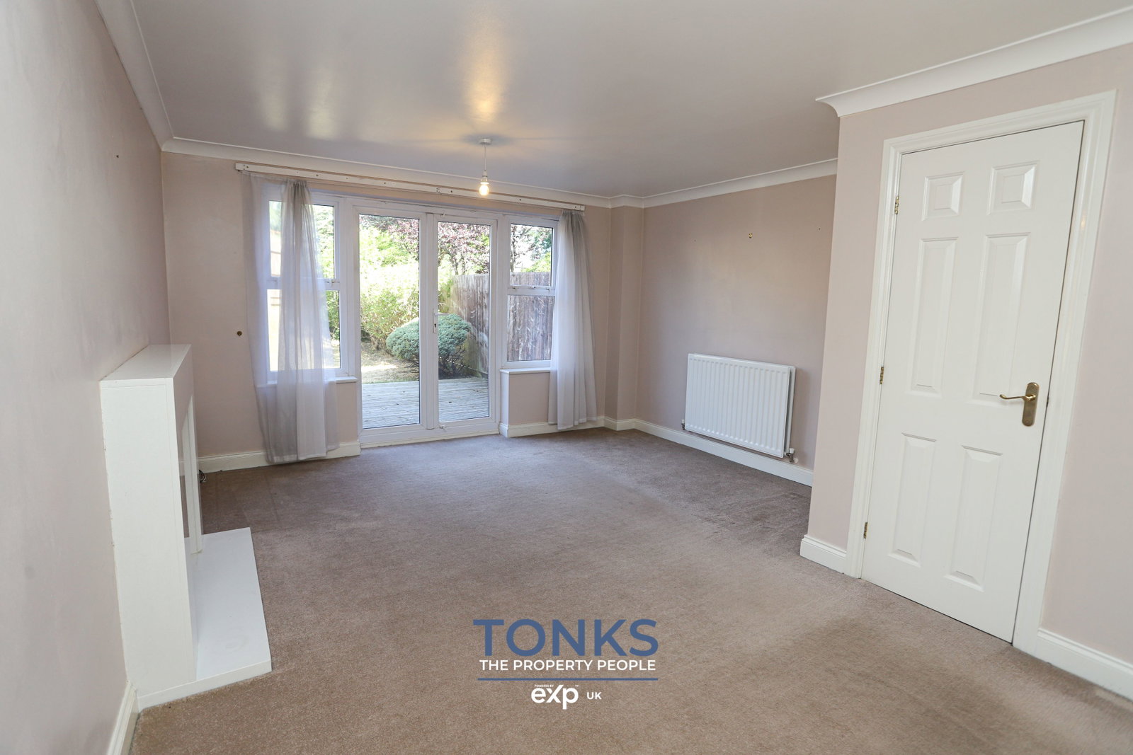 Semi Detached House in Halesowen