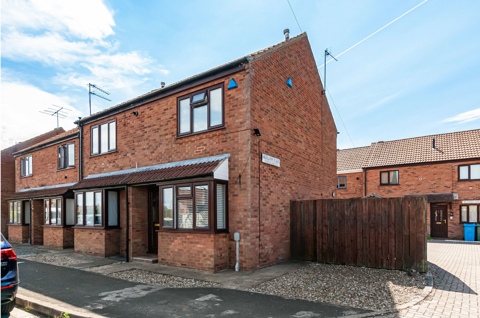 Semi Detached House in Hull