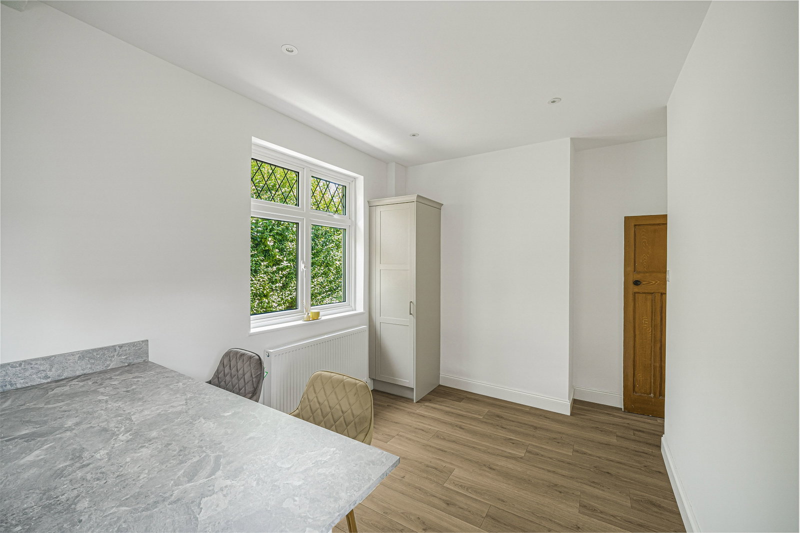 Bungalow in Pontyclun