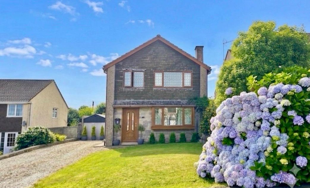 Detached House in Par