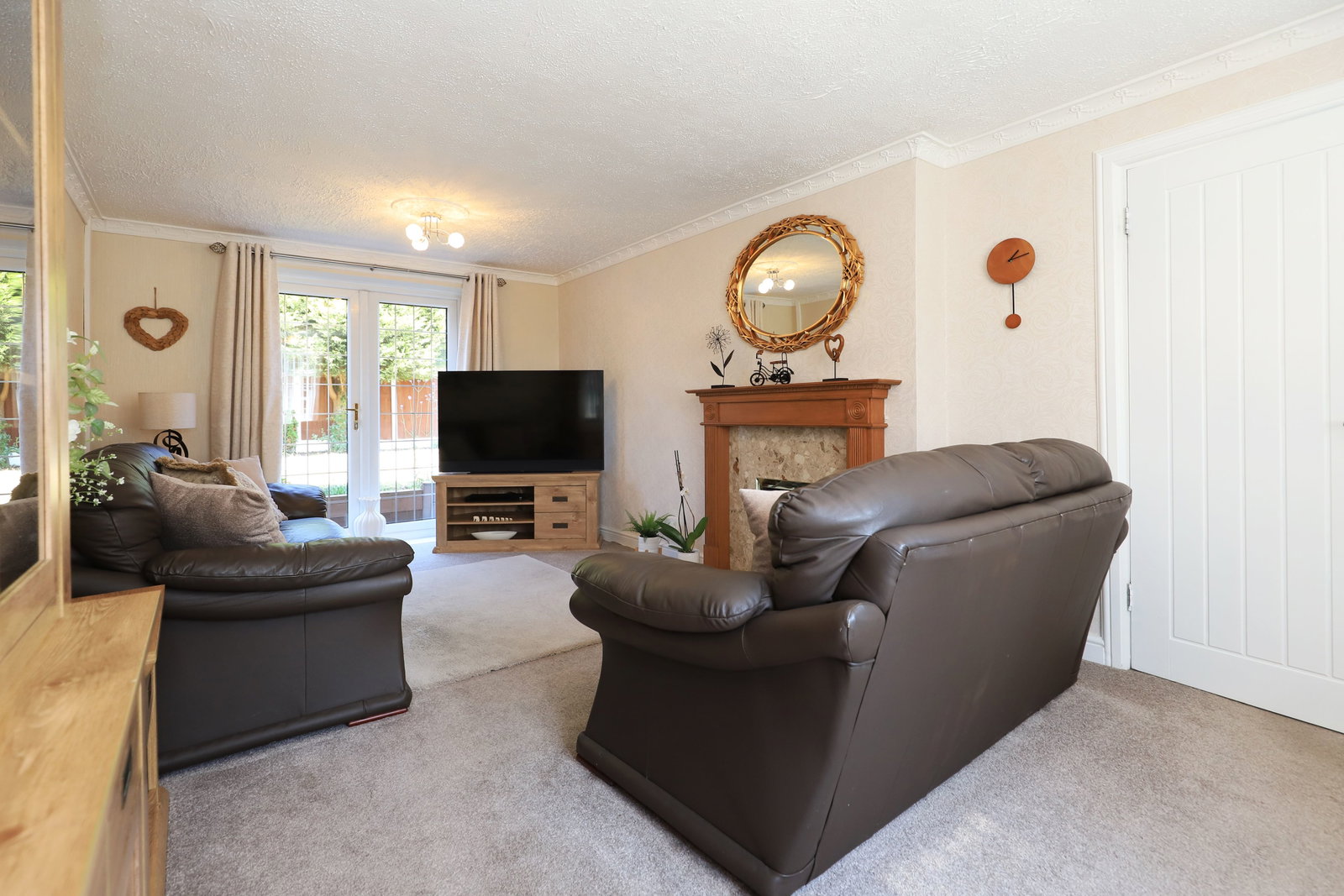 Semi Detached House in Willenhall