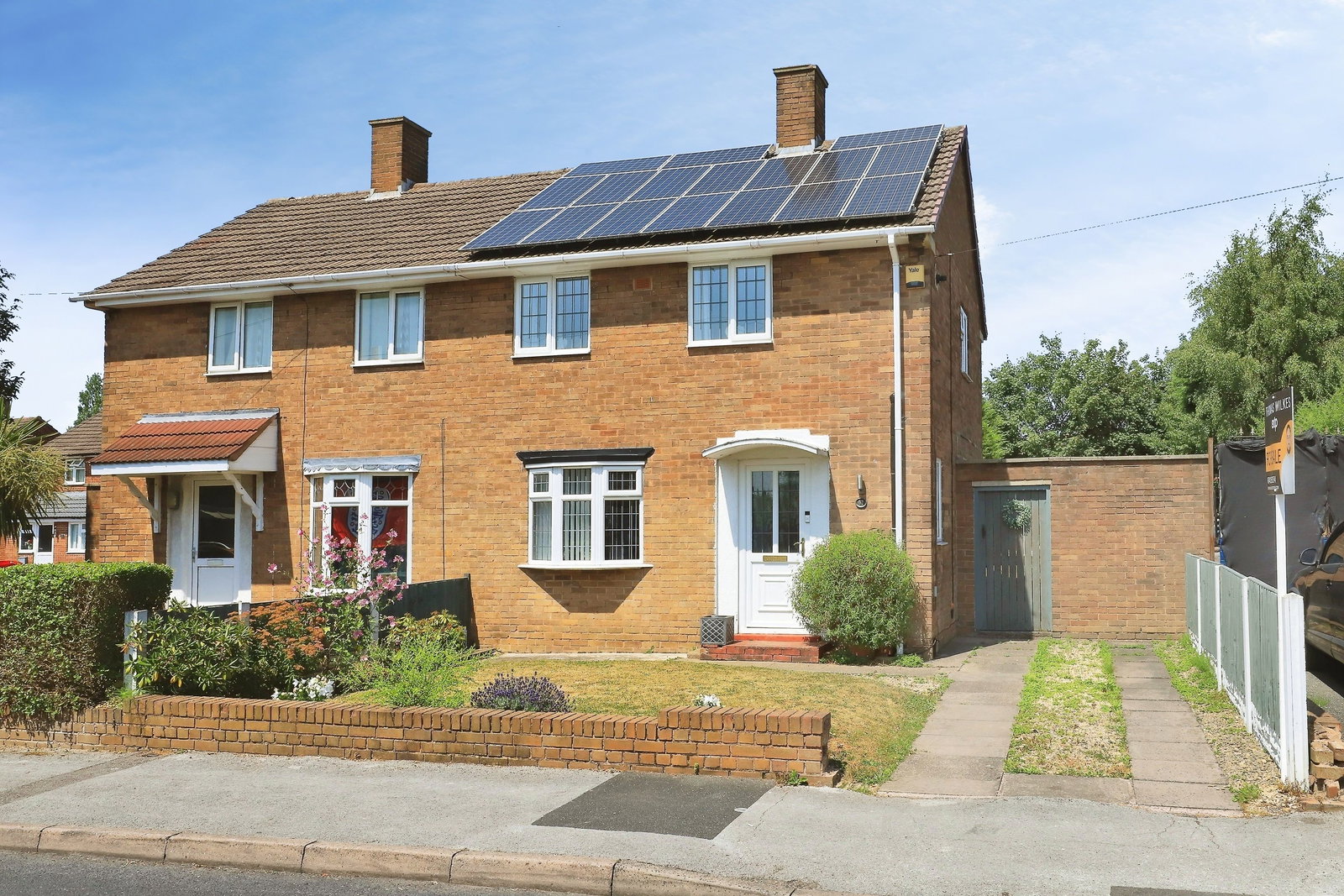 Semi Detached House in Willenhall