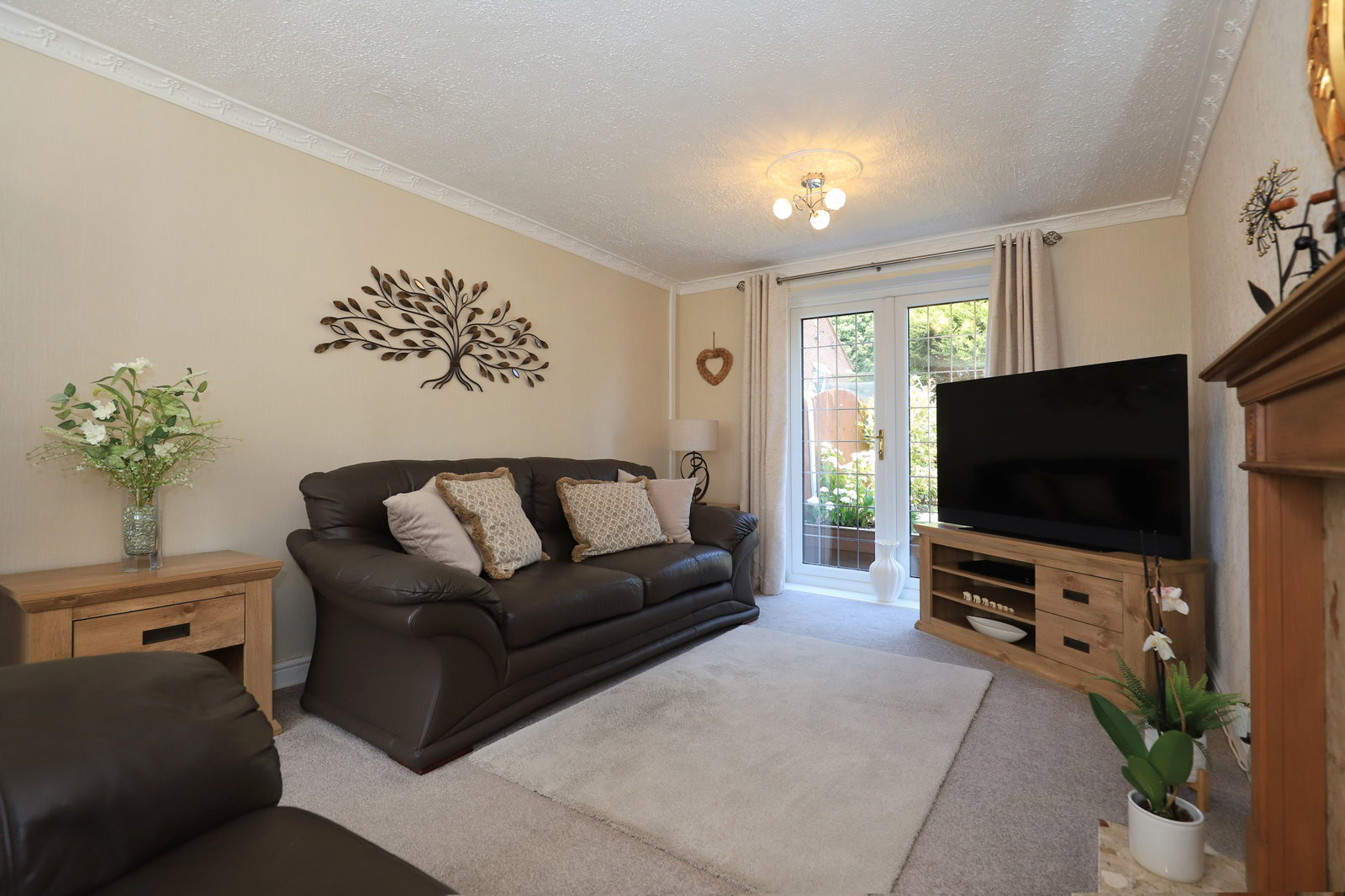 Semi Detached House in Willenhall