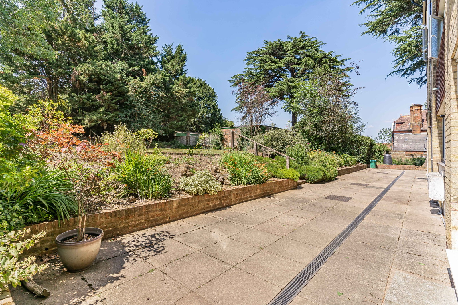 Flat in Bromley 5