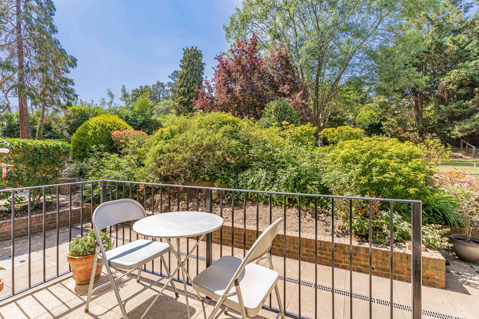 Flat in Bromley 4