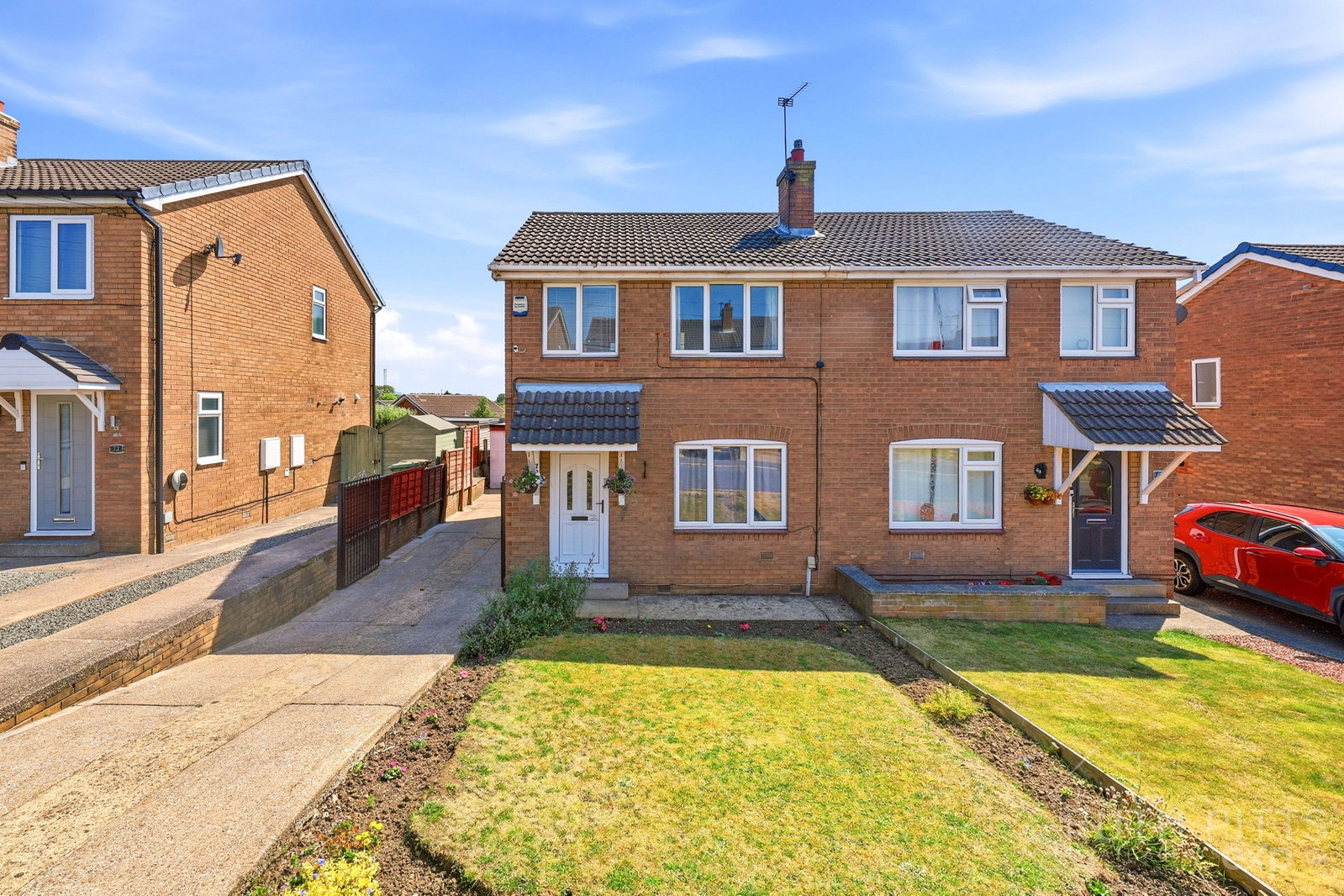 Semi Detached House in Castleford
