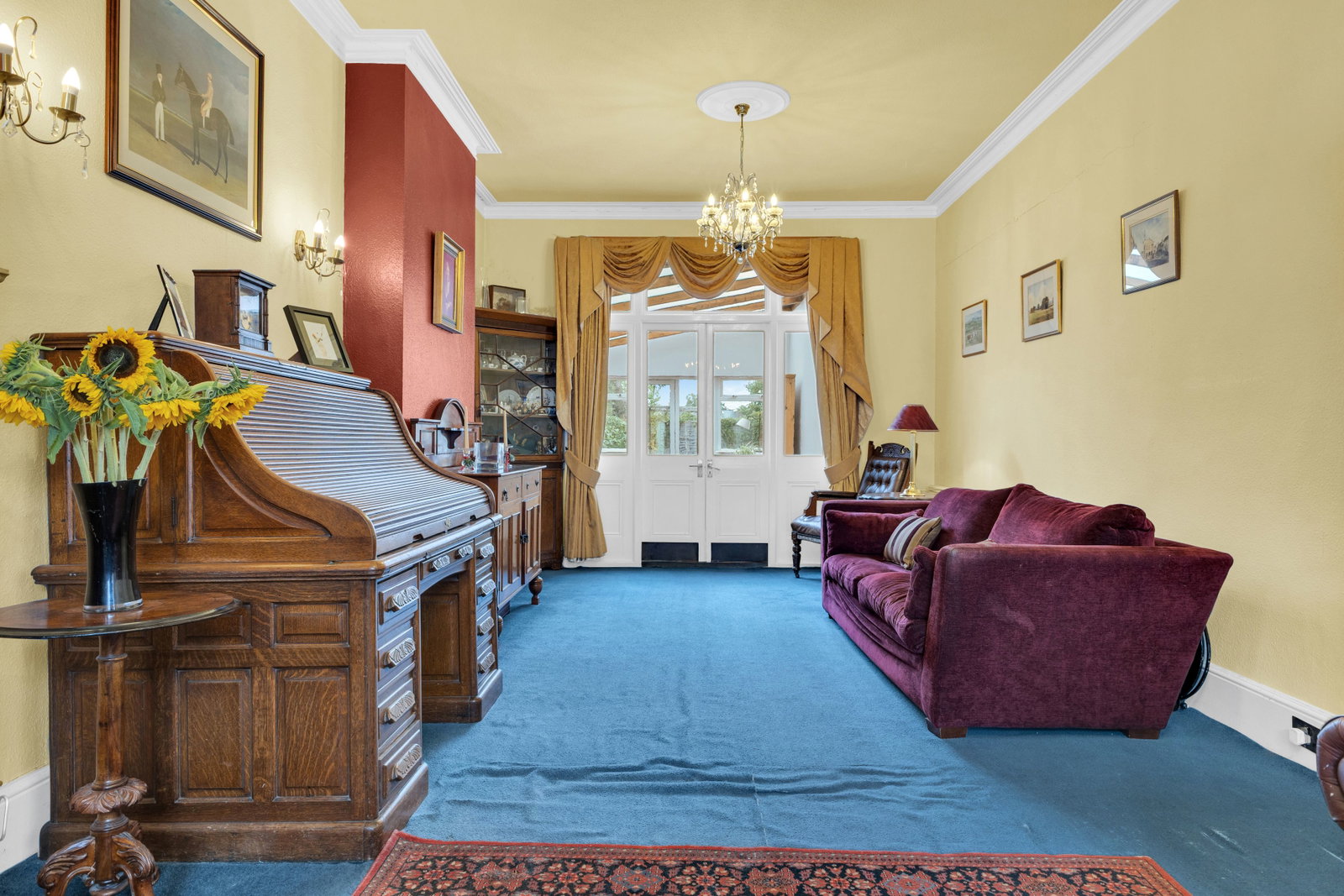 Semi Detached House for sale in Watford, Kingsfield Road, Watford, WD19 4PP, 1849 m²
