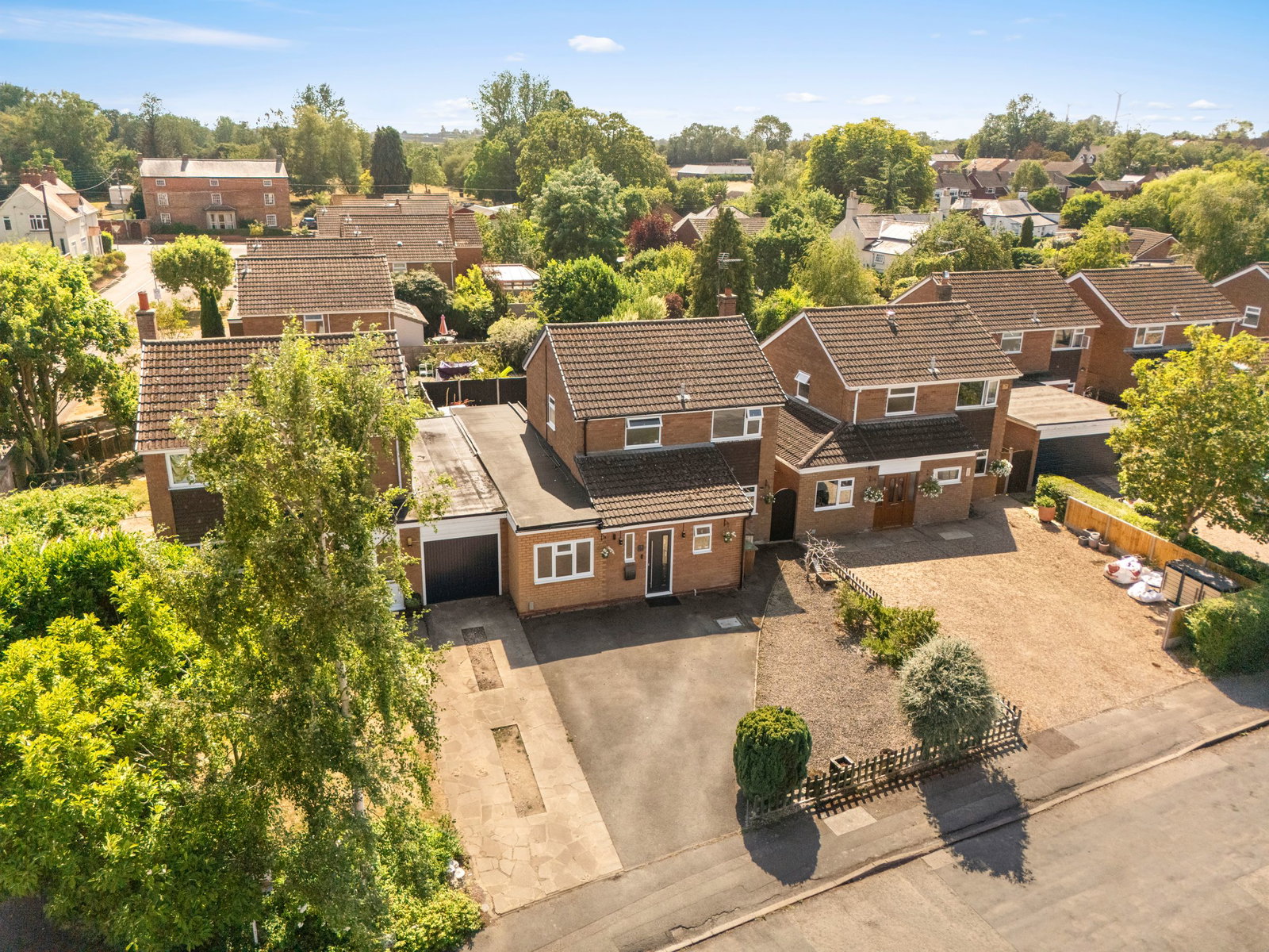 Detached House for sale in Northampton, Elkins Close, Yelvertoft, Northampton, NN6 6LZ