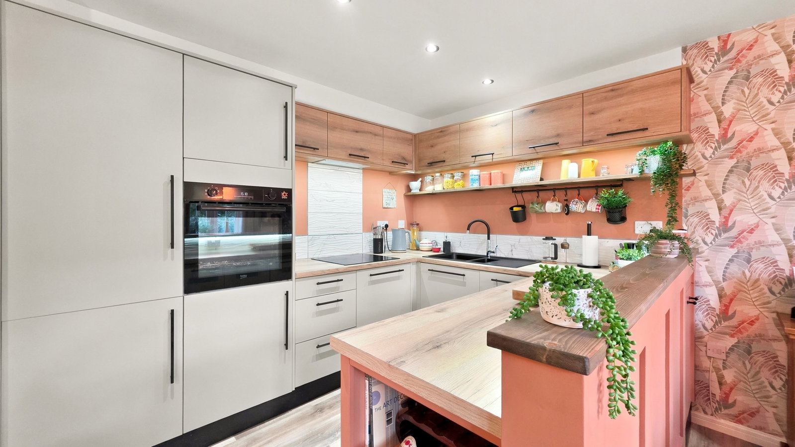 Flat for sale in Manchester, Selside Court, Stoneclough M26 1QT