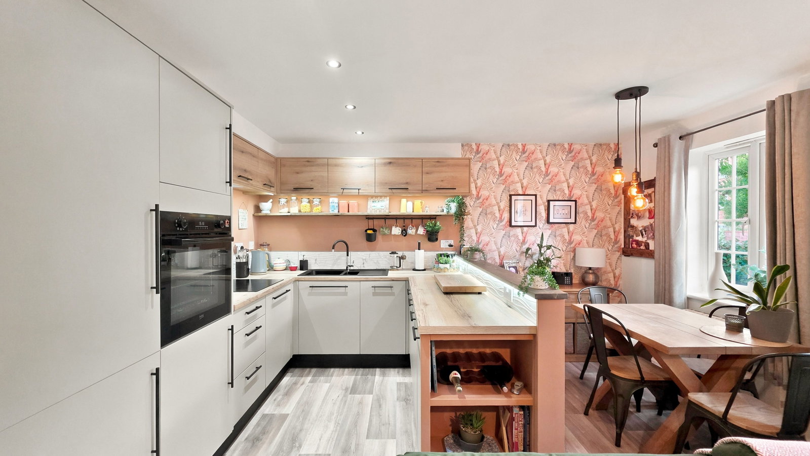 Flat for sale in Manchester, Selside Court, Stoneclough M26 1QT