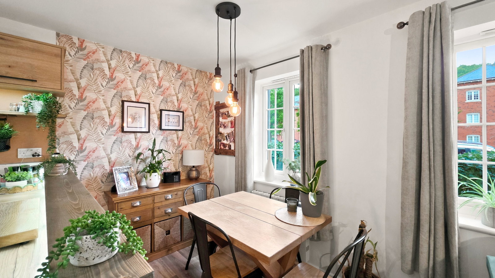 Flat for sale in Manchester, Selside Court, Stoneclough M26 1QT