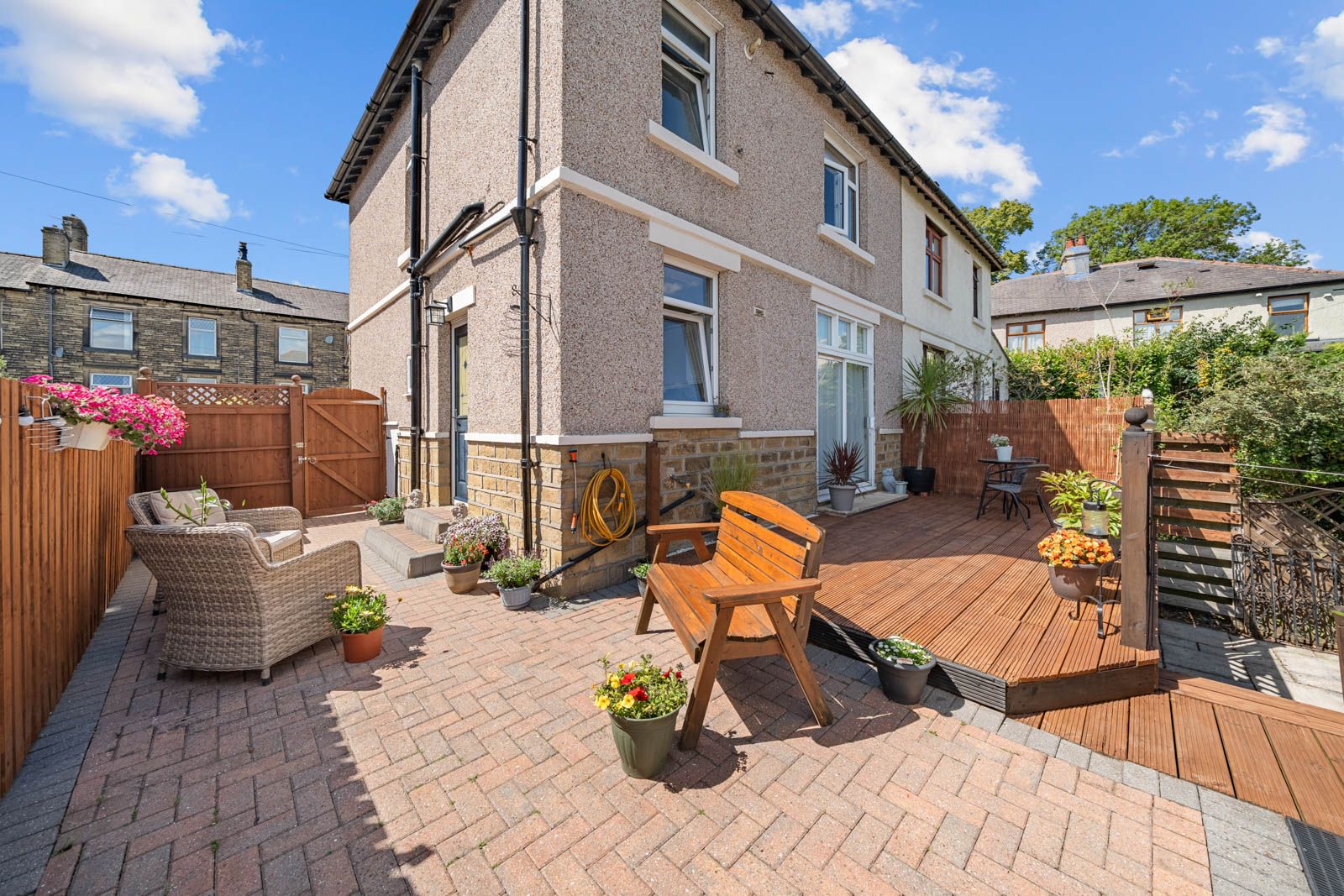 Semi Detached House in Huddersfield