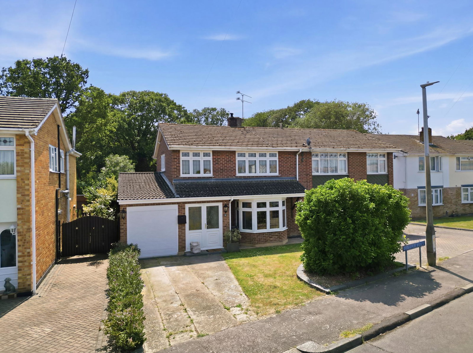 Semi Detached House in Wickford