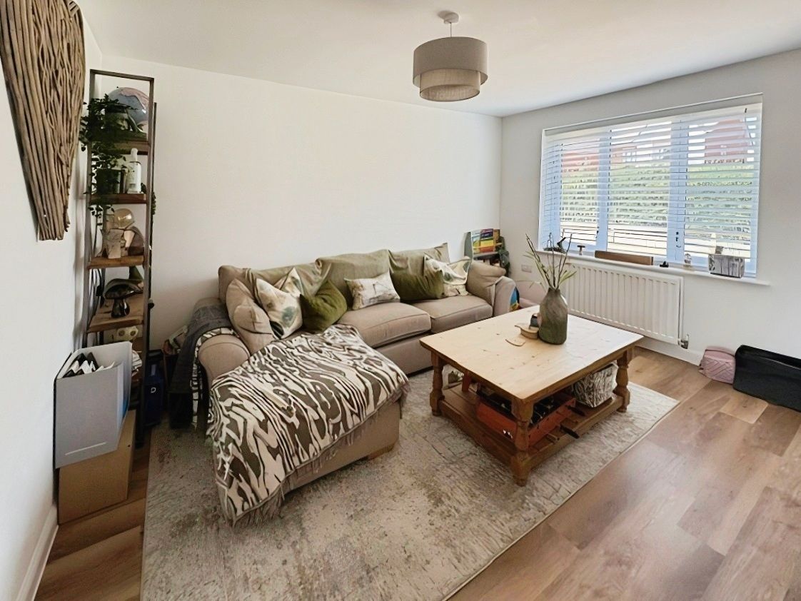 Semi Detached House in Nuneaton