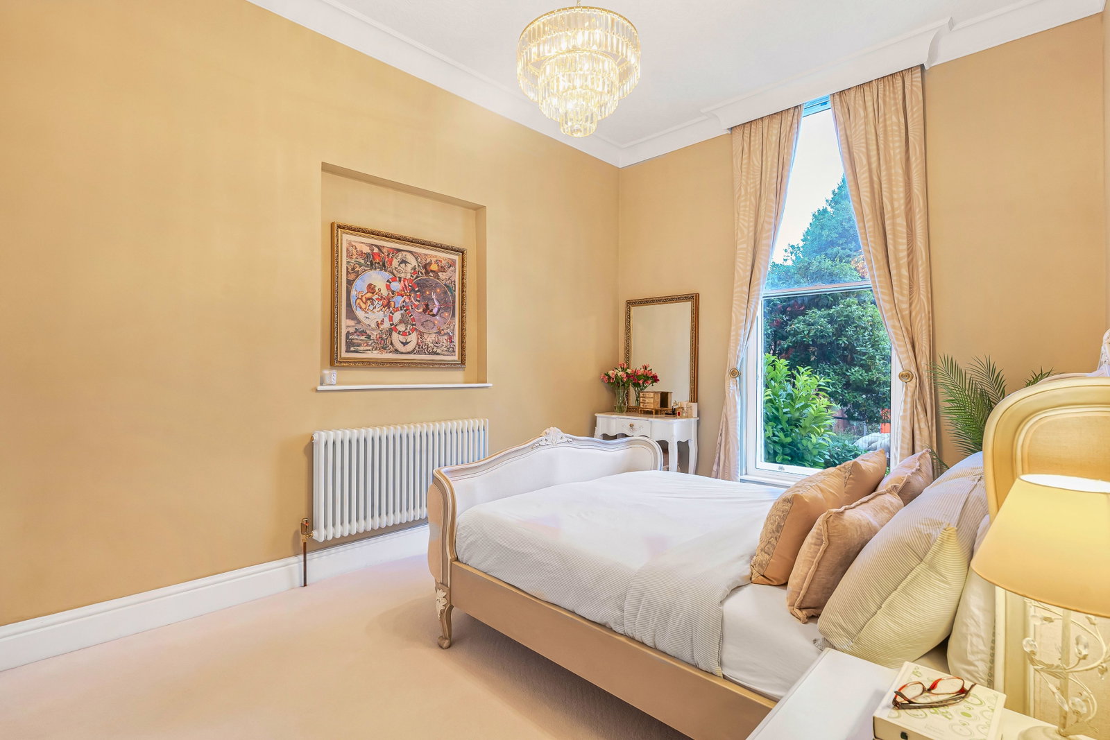 Apartment in Cheltenham