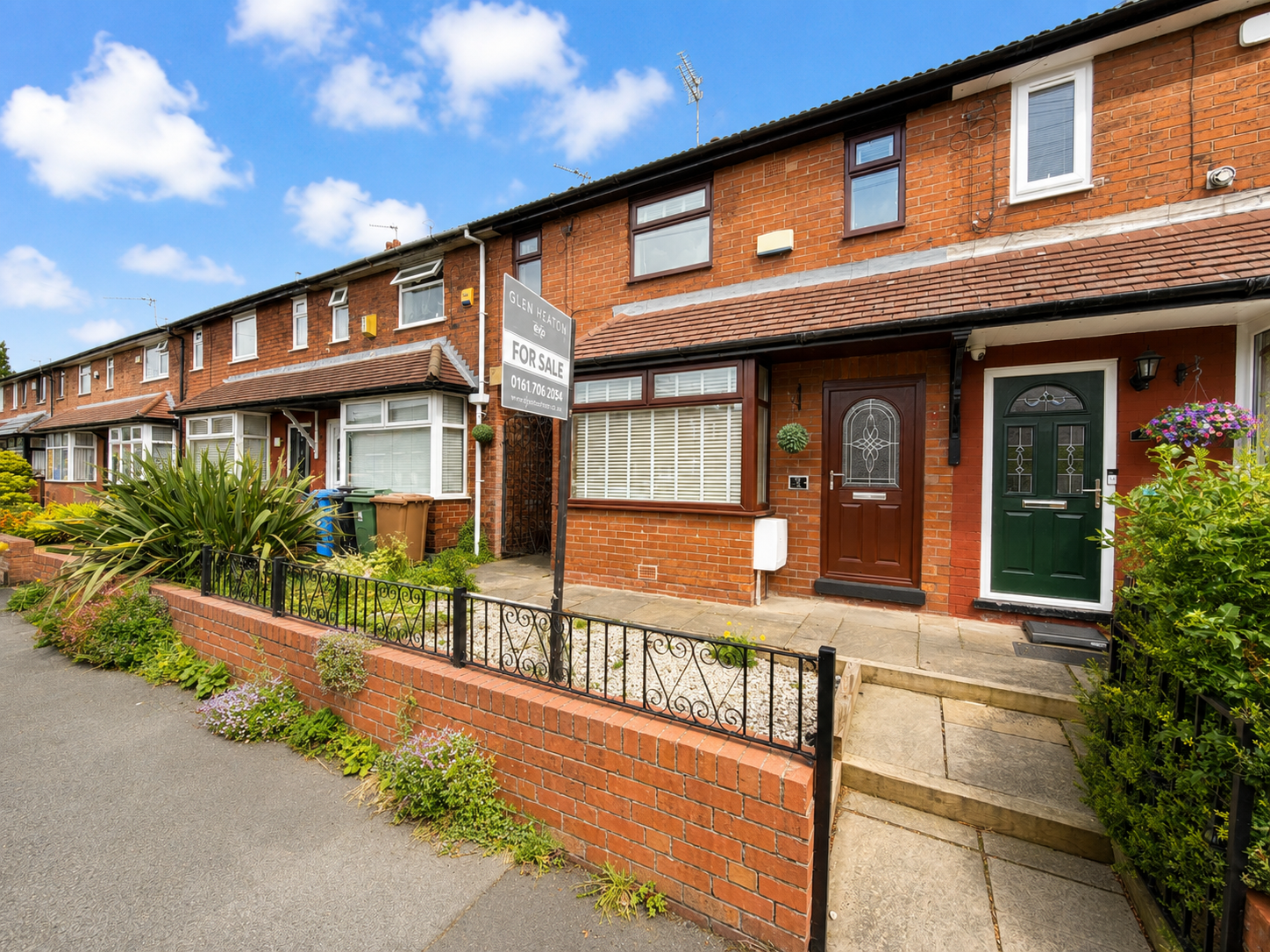 Terraced House in Ashton-under-lyne