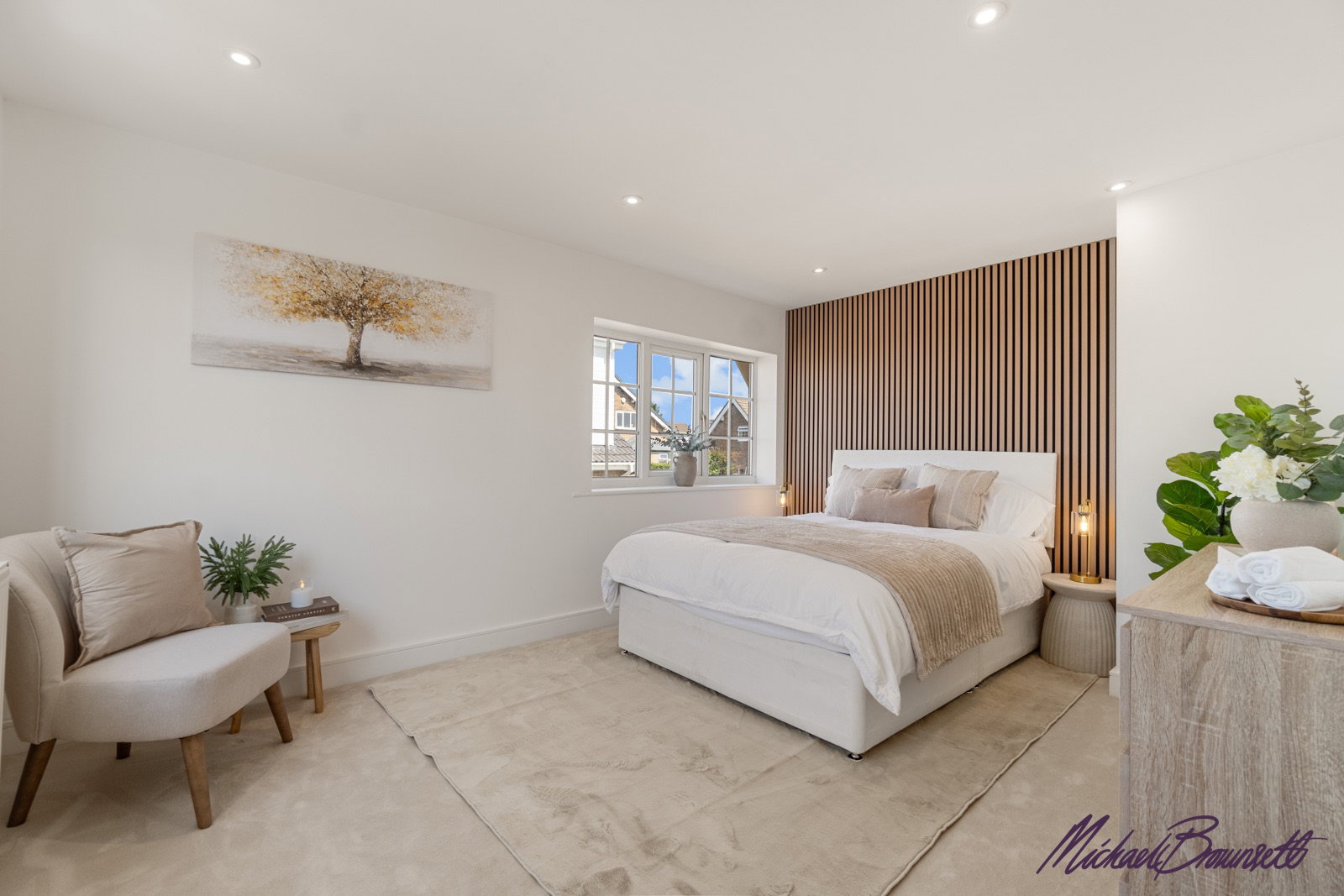 Detached House in Halifax 4