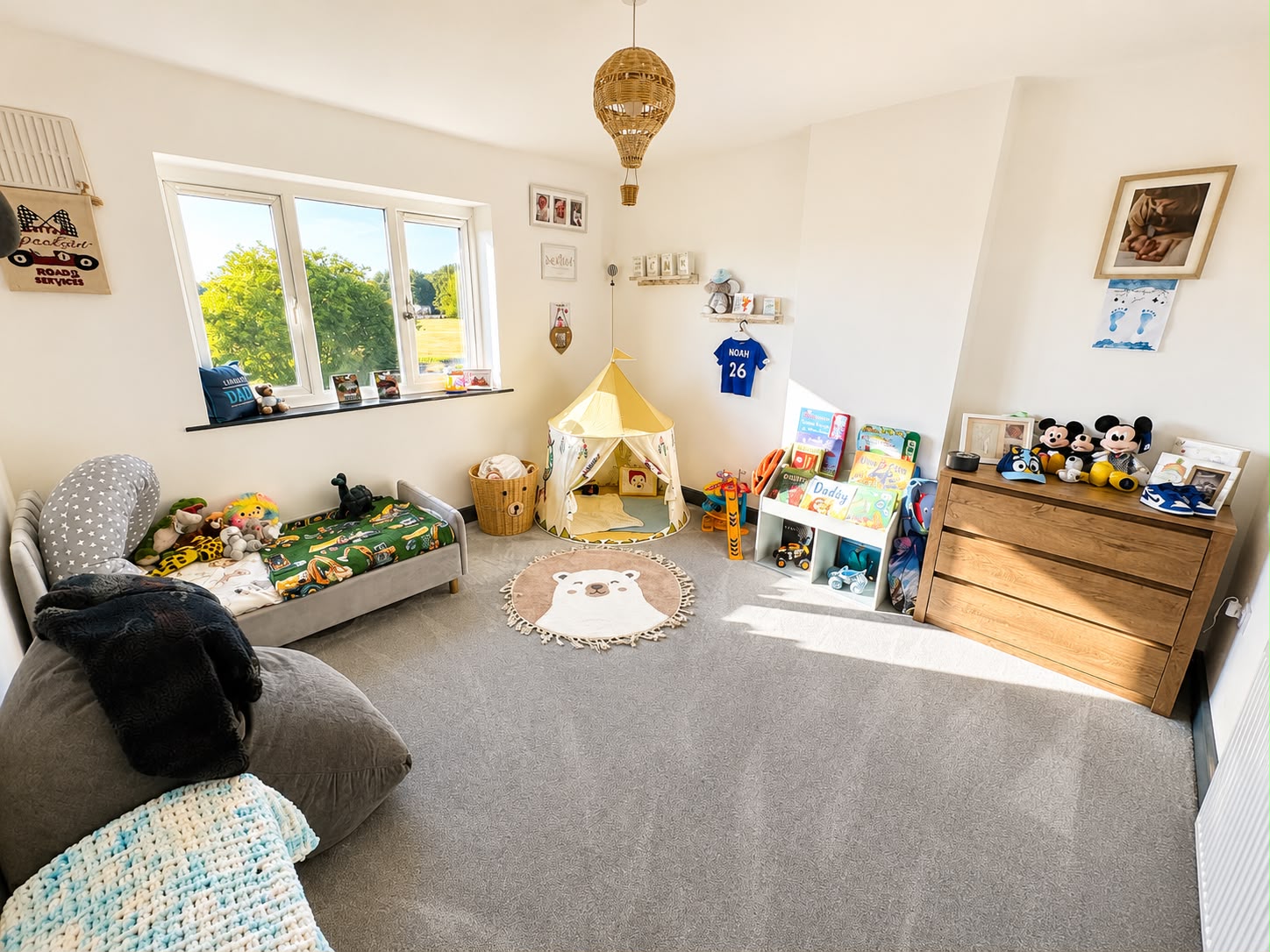 Semi Detached House in Coalville