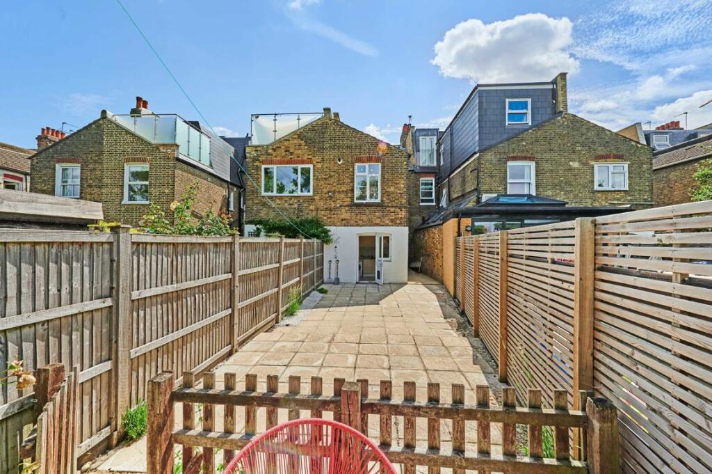 Flat in London