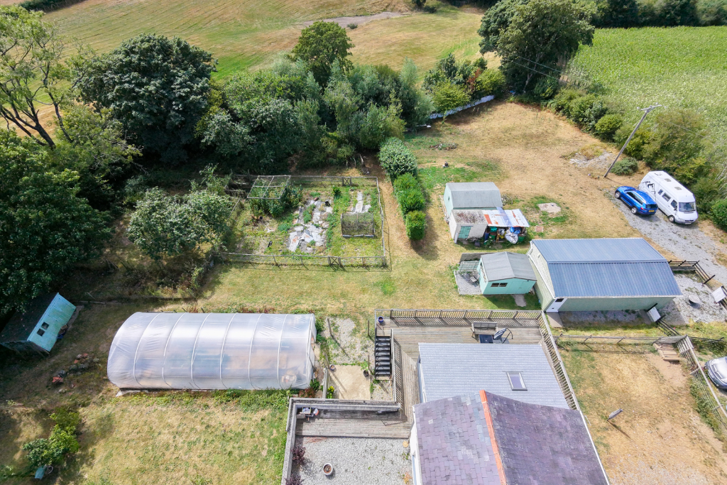 Detached House in Newcastle Emlyn 5