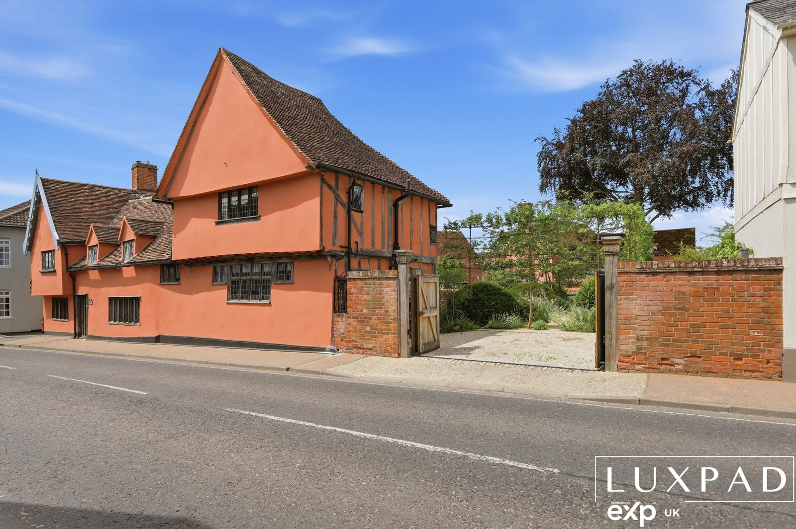 Semi Detached House in Bures