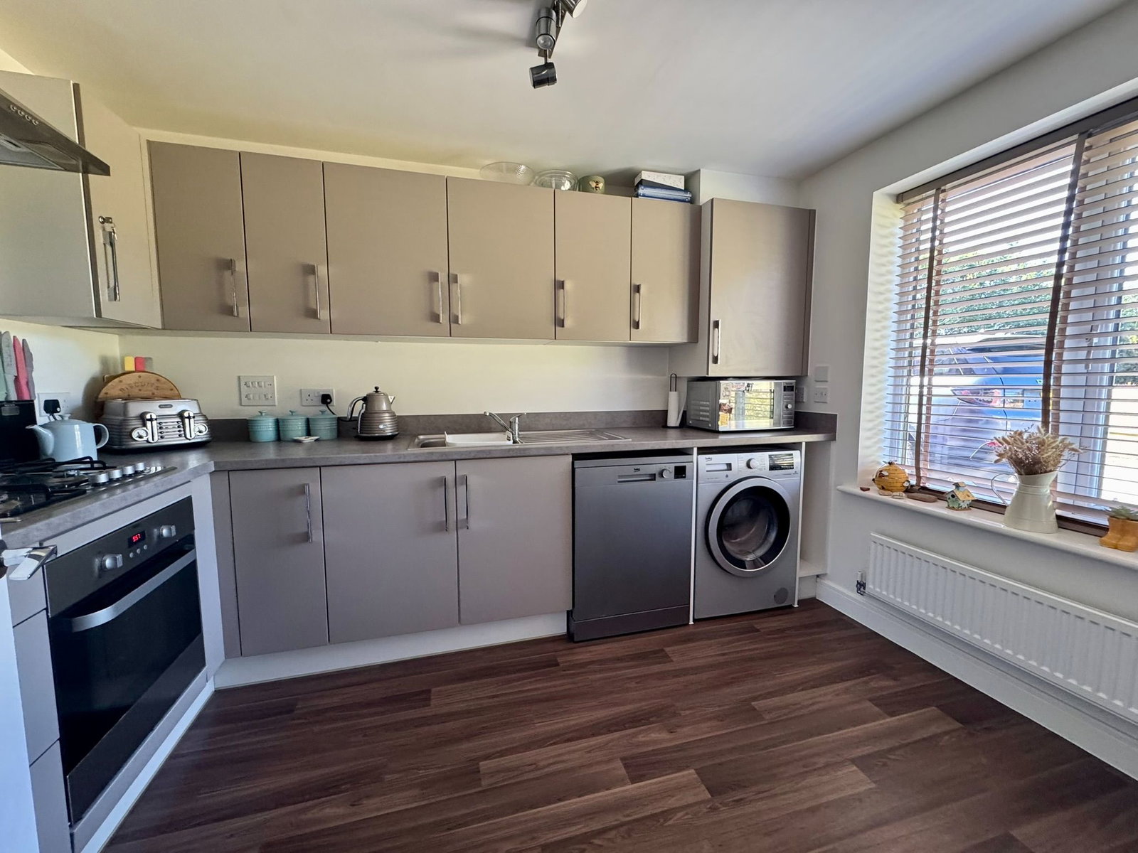 Semi Detached House in Ashford