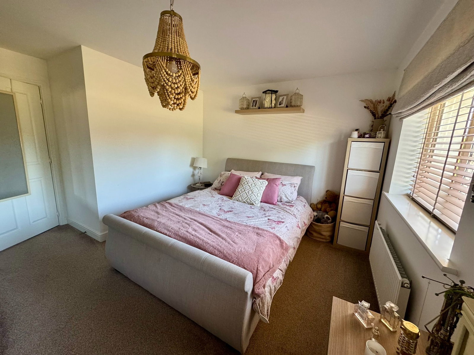 Semi Detached House in Ashford