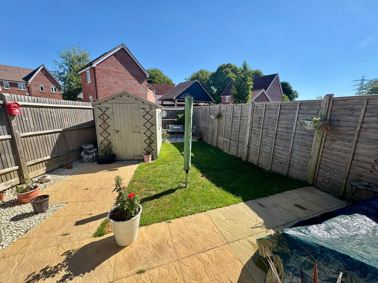 Semi Detached House in Ashford
