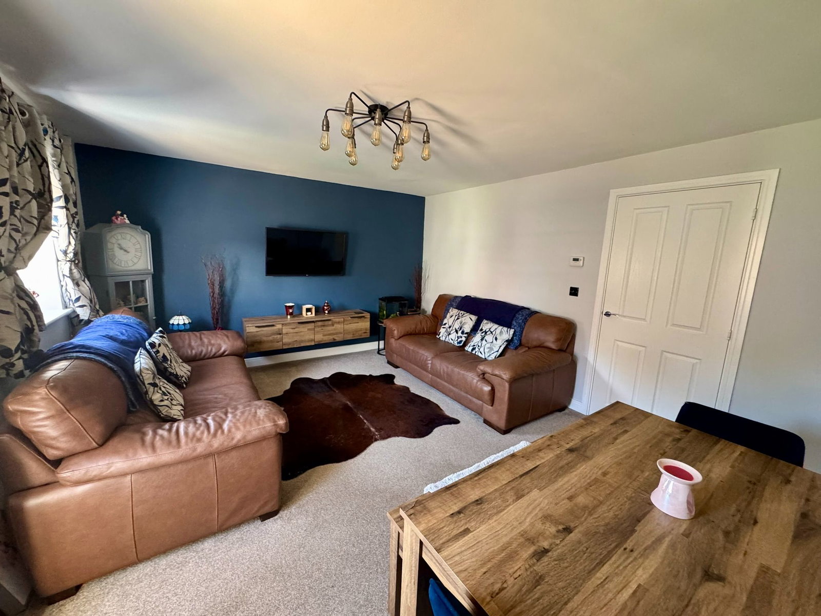 Semi Detached House in Ashford
