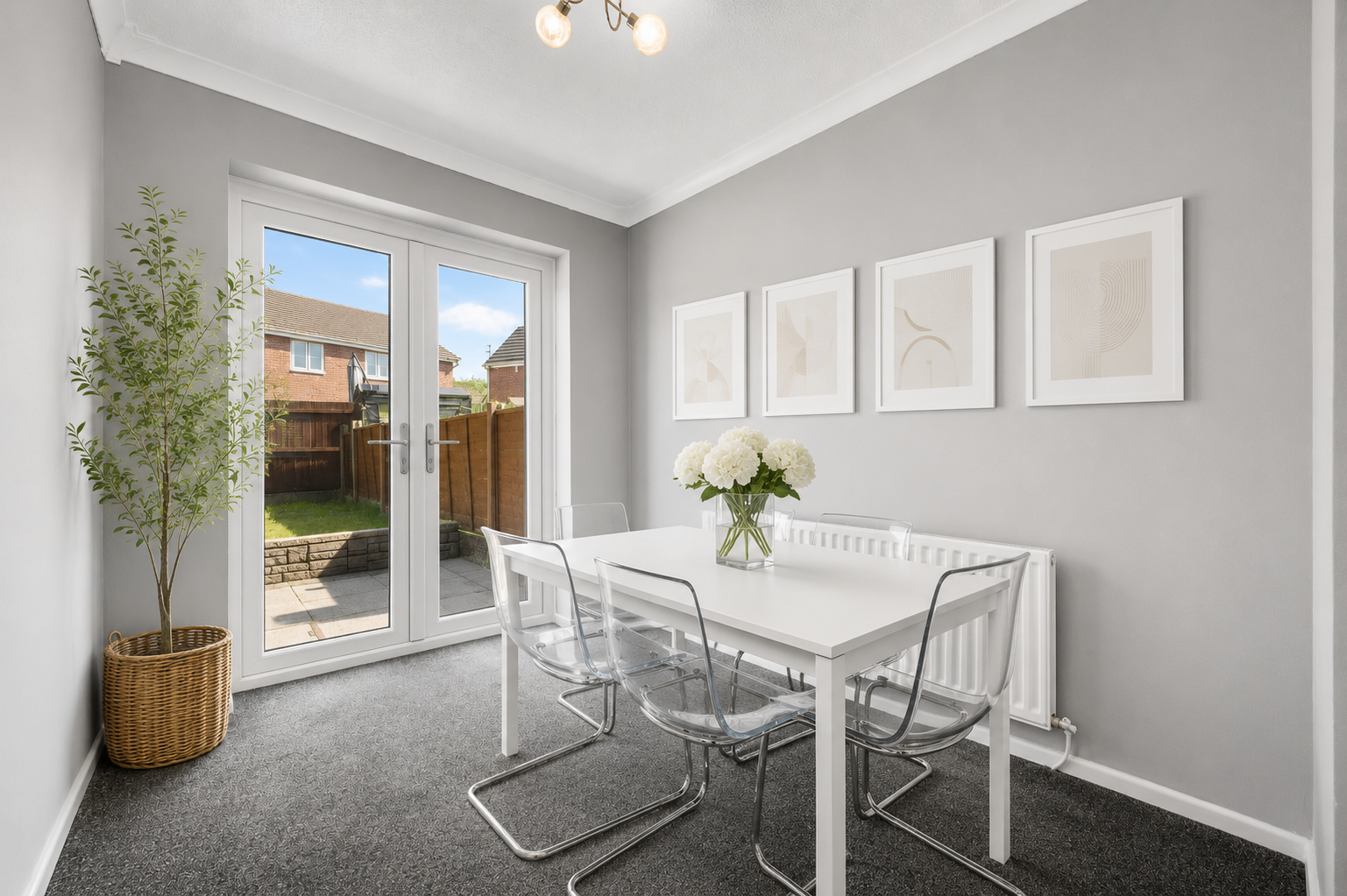 Semi Detached House in Leigh