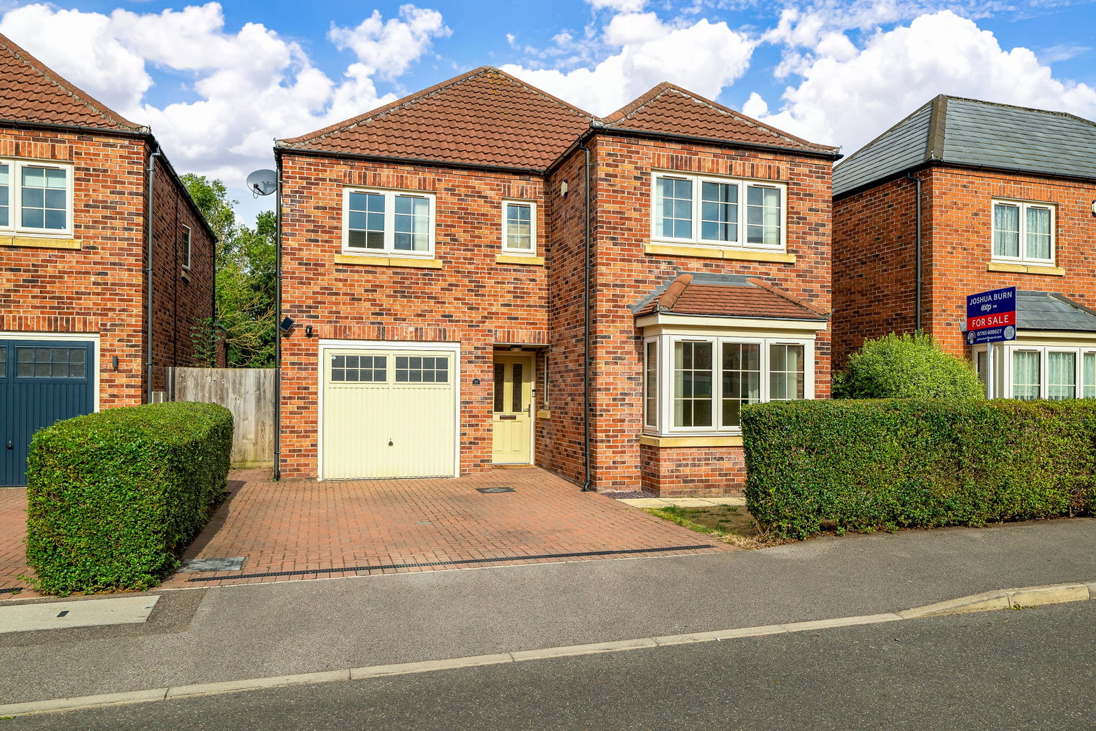 Detached House for sale in Lincoln, Abbottsford Way, Lincoln, LN6 8DG, 1496 m²