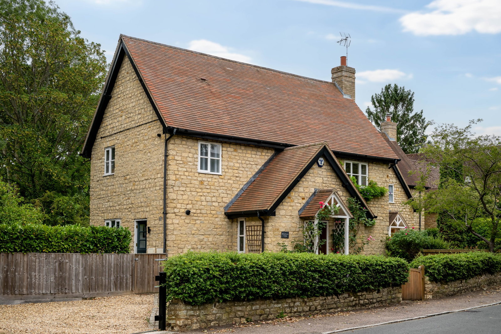 Detached House in Bedford