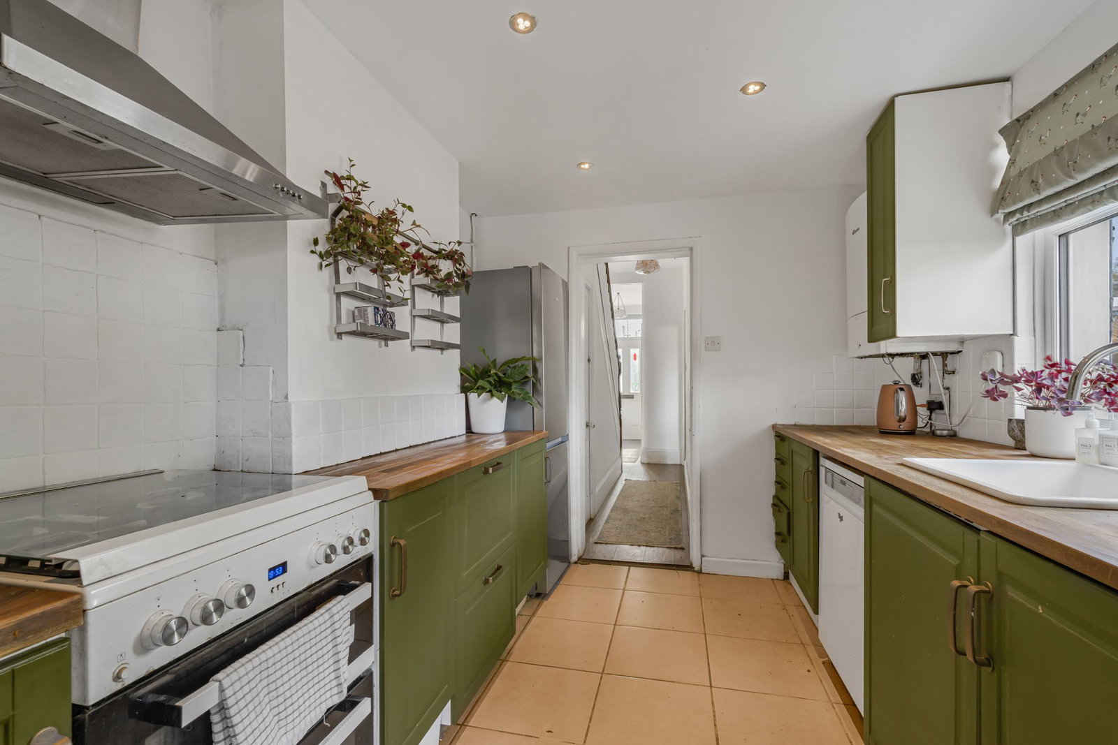 End Of Terrace House for sale in Cheltenham, Gloucester Road, Town Centre, Cheltenham, GL51