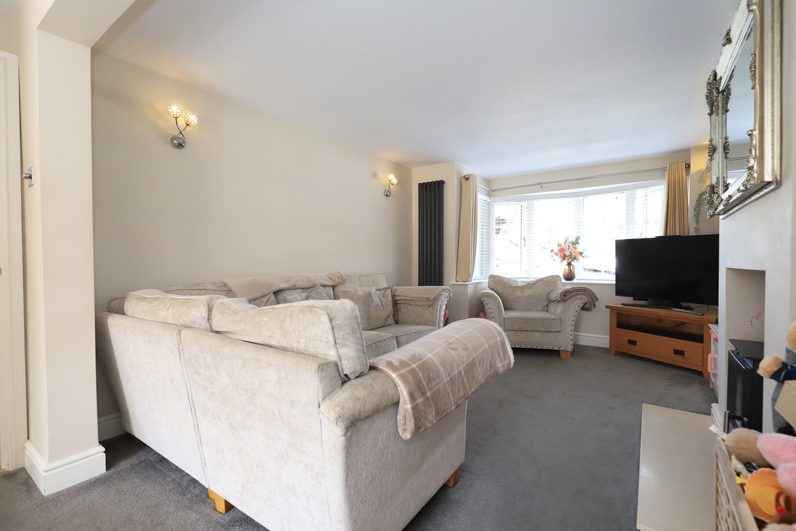 Semi Detached House in Willenhall