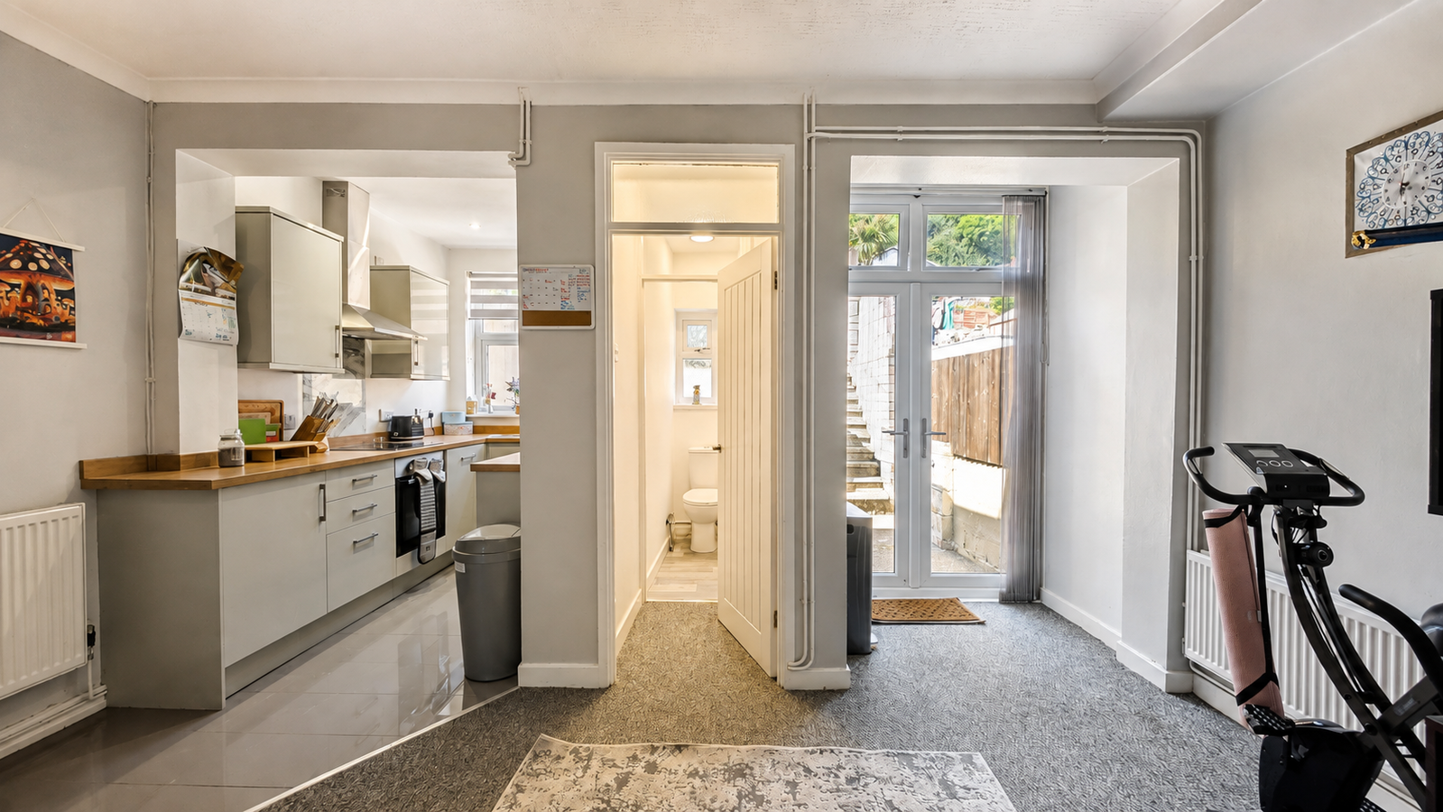 Terraced House in Swansea 4