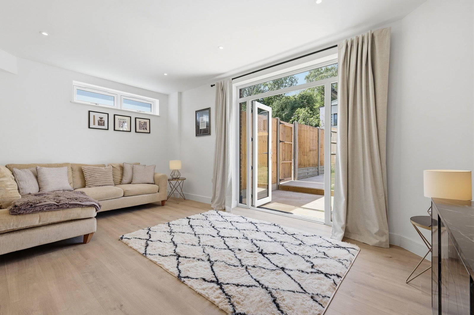 Semi Detached House in Purley