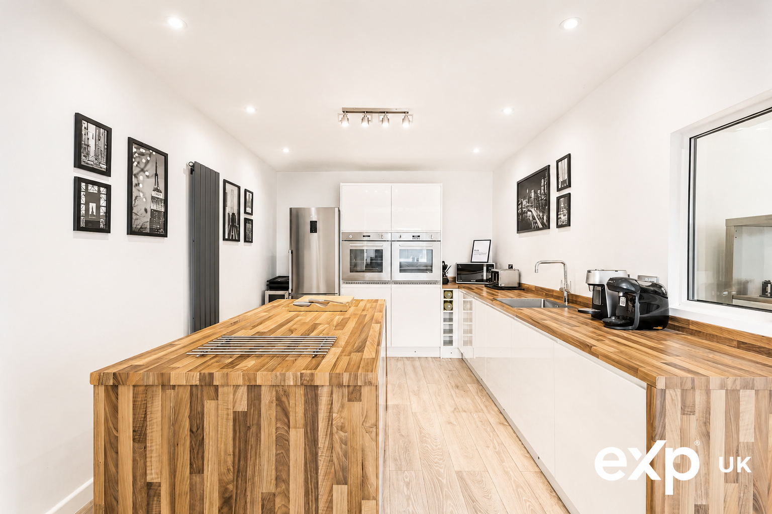 Semi Detached House in Newark