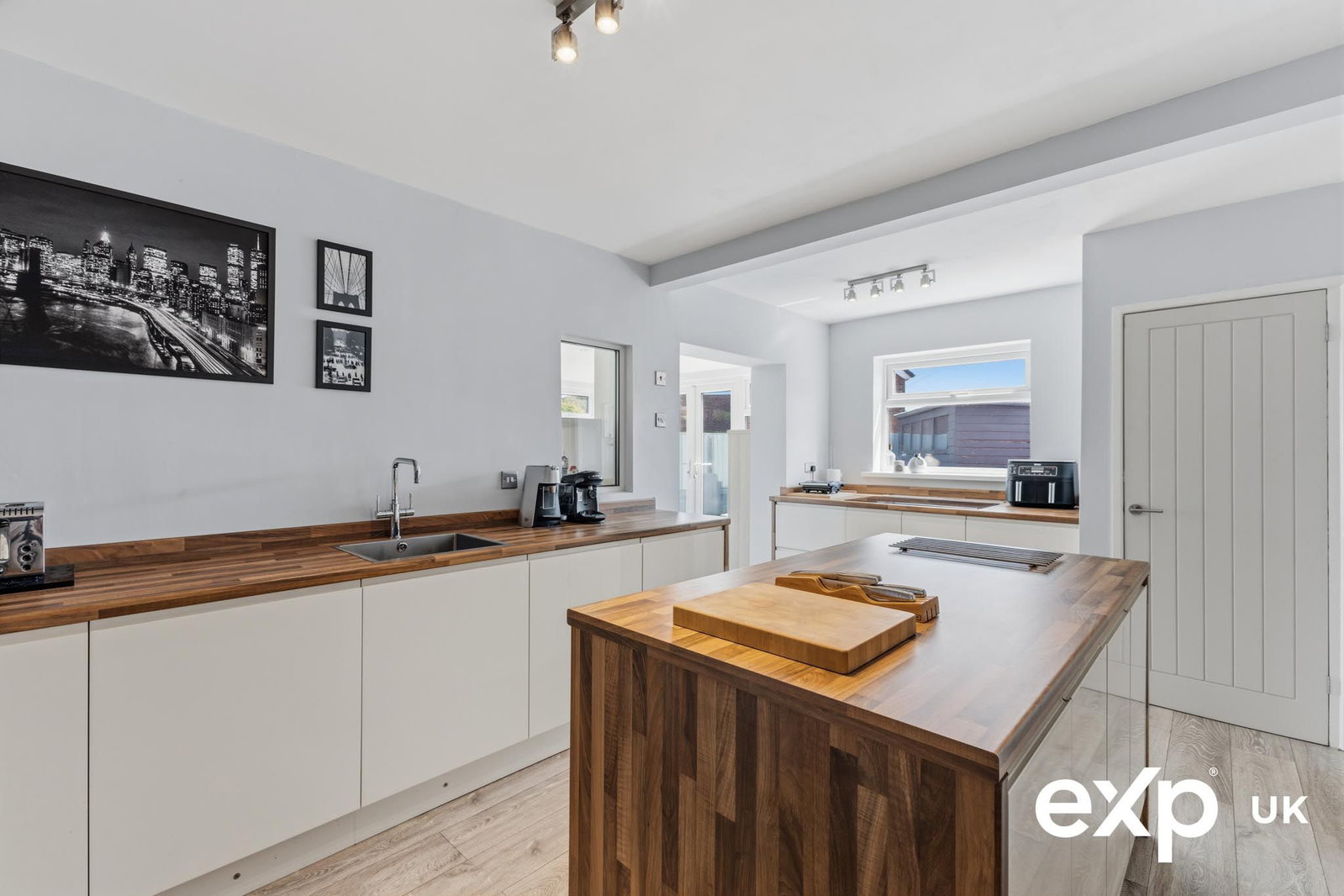 Semi Detached House in Newark