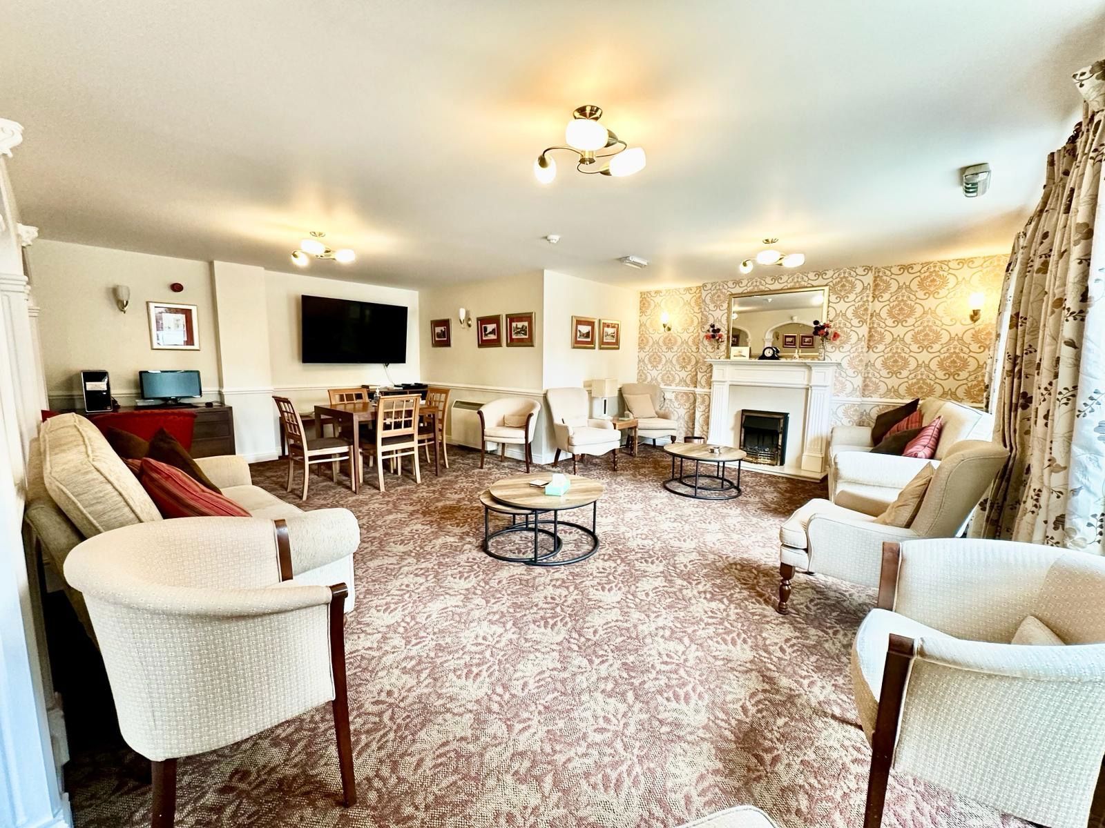 Flat for sale in Stockport, Marple Road, Offerton, Stockport, SK2 5EL